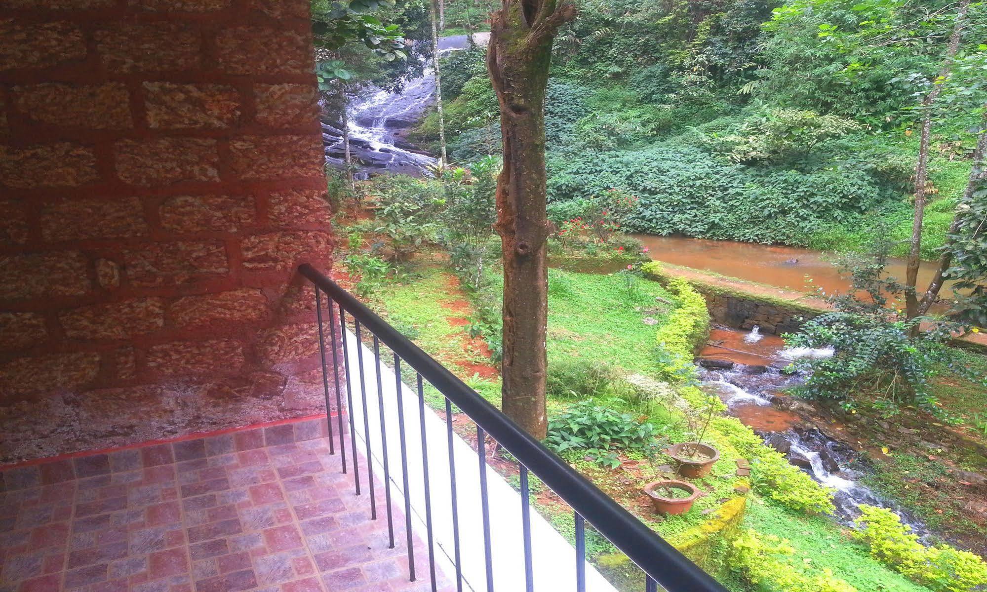 Falling Waters Munnar Zewnętrze zdjęcie